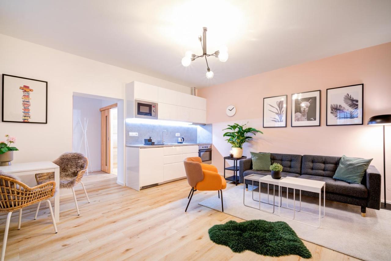 Residence Caesar By Homester Brno Ngoại thất bức ảnh