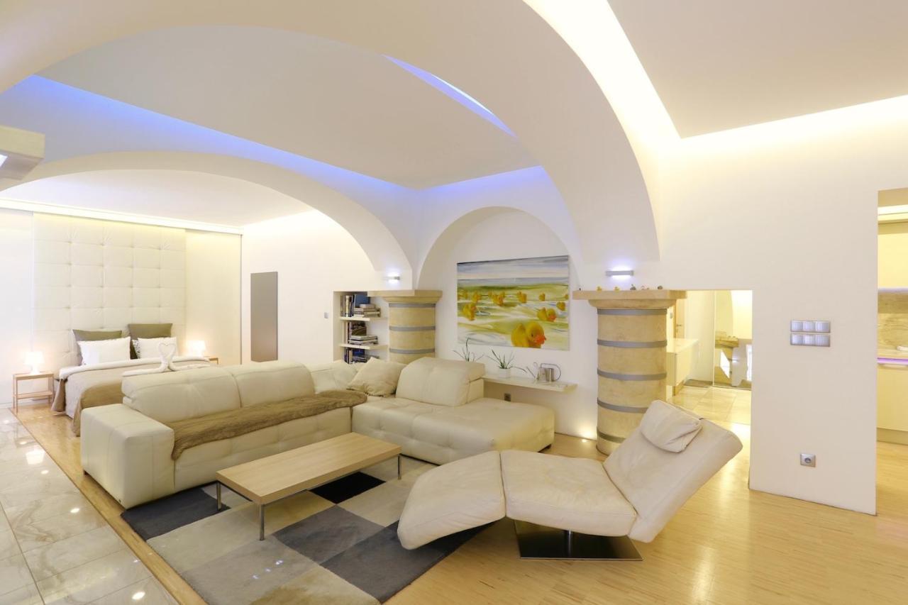 Residence Caesar By Homester Brno Ngoại thất bức ảnh